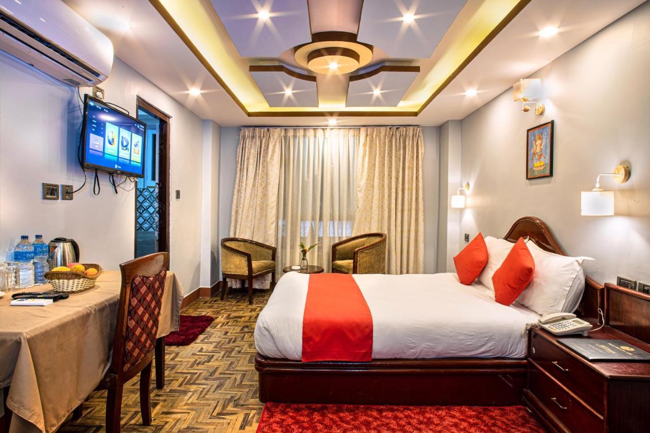 Hotel Bnb Mhepi Kathmandu Exteriör bild