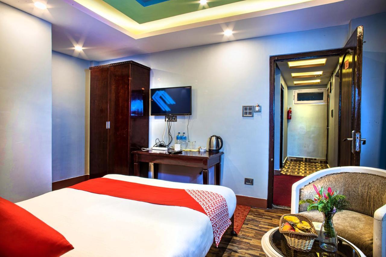 Hotel Bnb Mhepi Kathmandu Exteriör bild