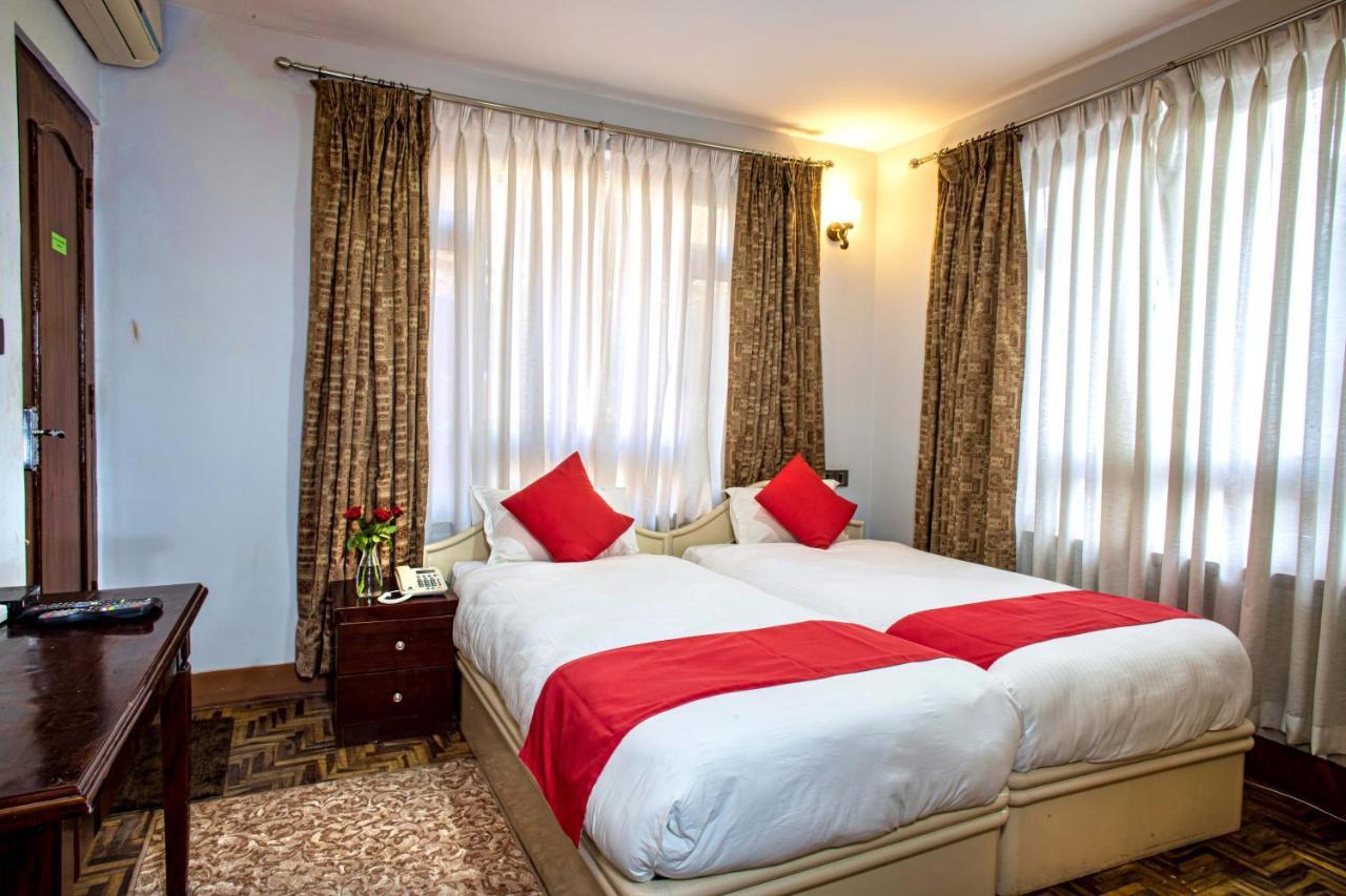 Hotel Bnb Mhepi Kathmandu Exteriör bild