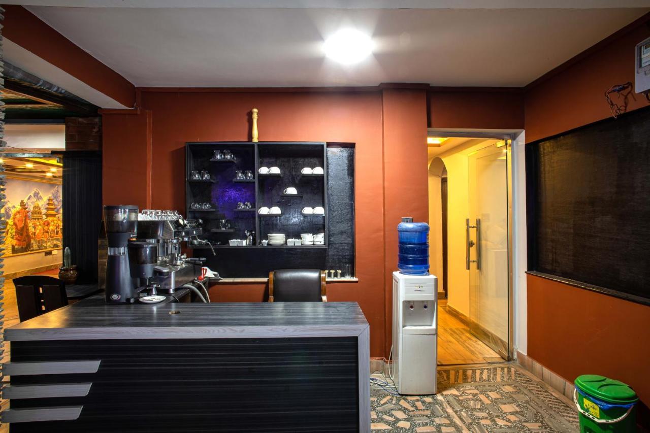 Hotel Bnb Mhepi Kathmandu Exteriör bild