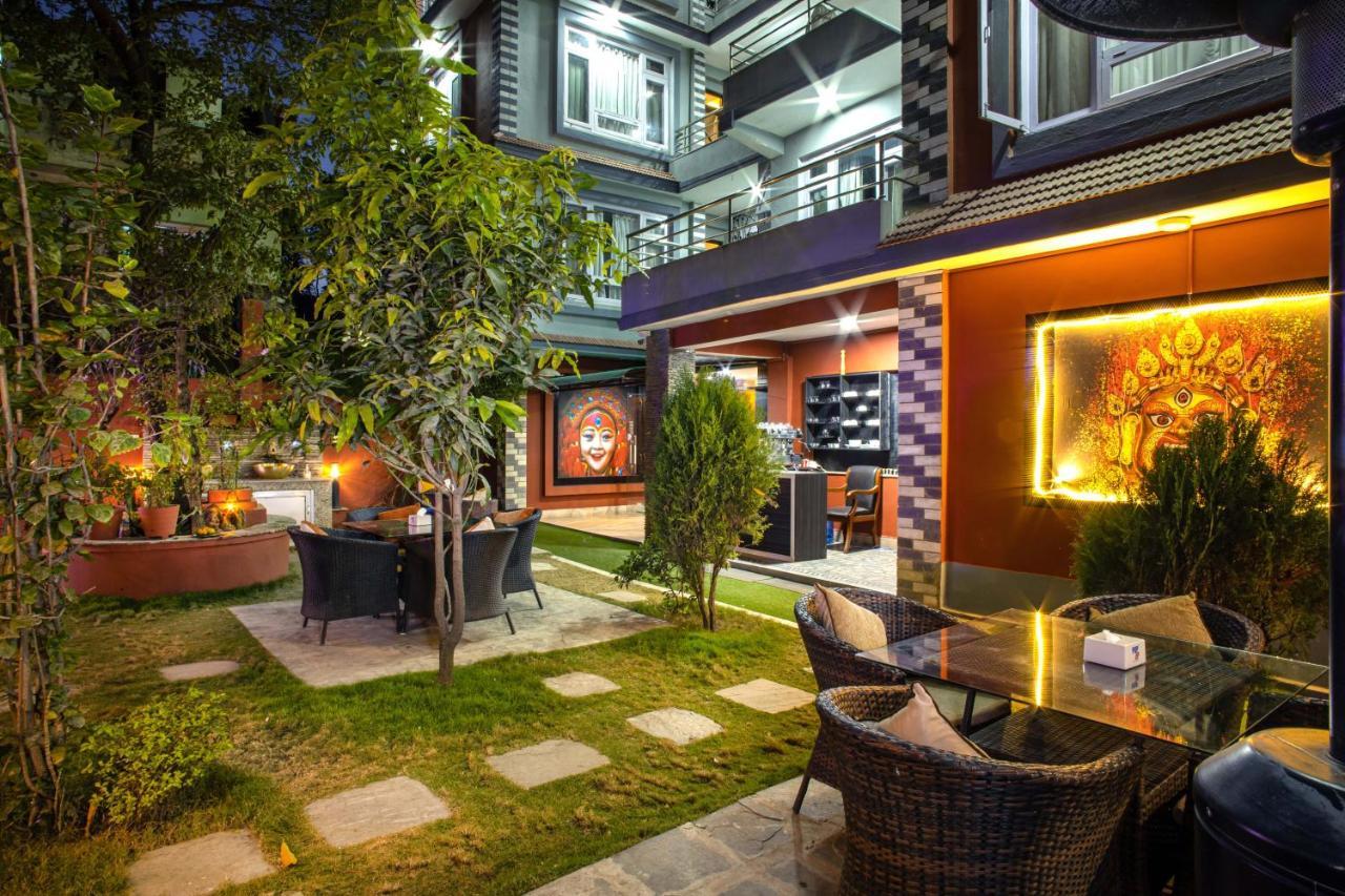Hotel Bnb Mhepi Kathmandu Exteriör bild