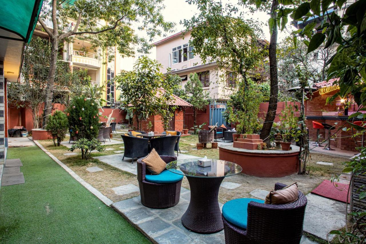 Hotel Bnb Mhepi Kathmandu Exteriör bild