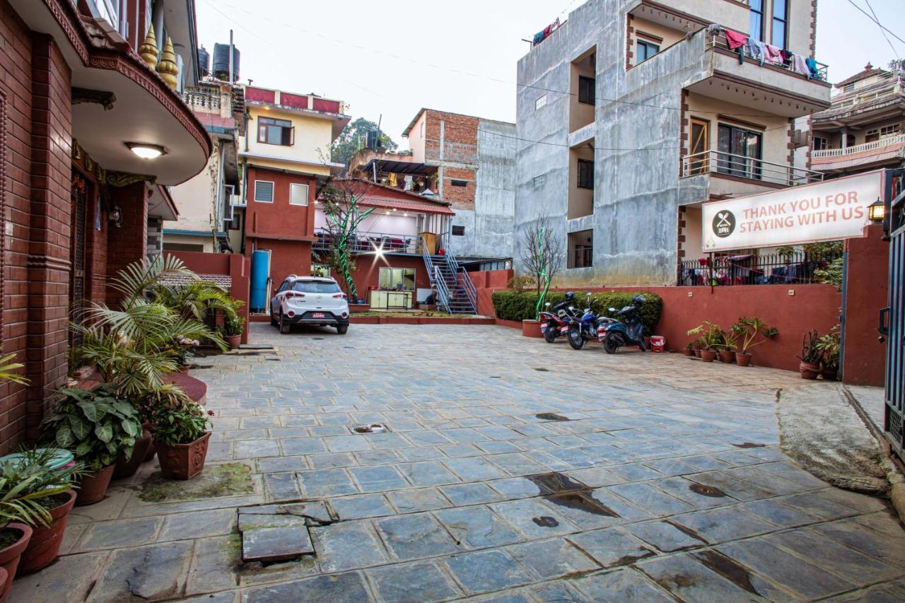 Hotel Bnb Mhepi Kathmandu Exteriör bild