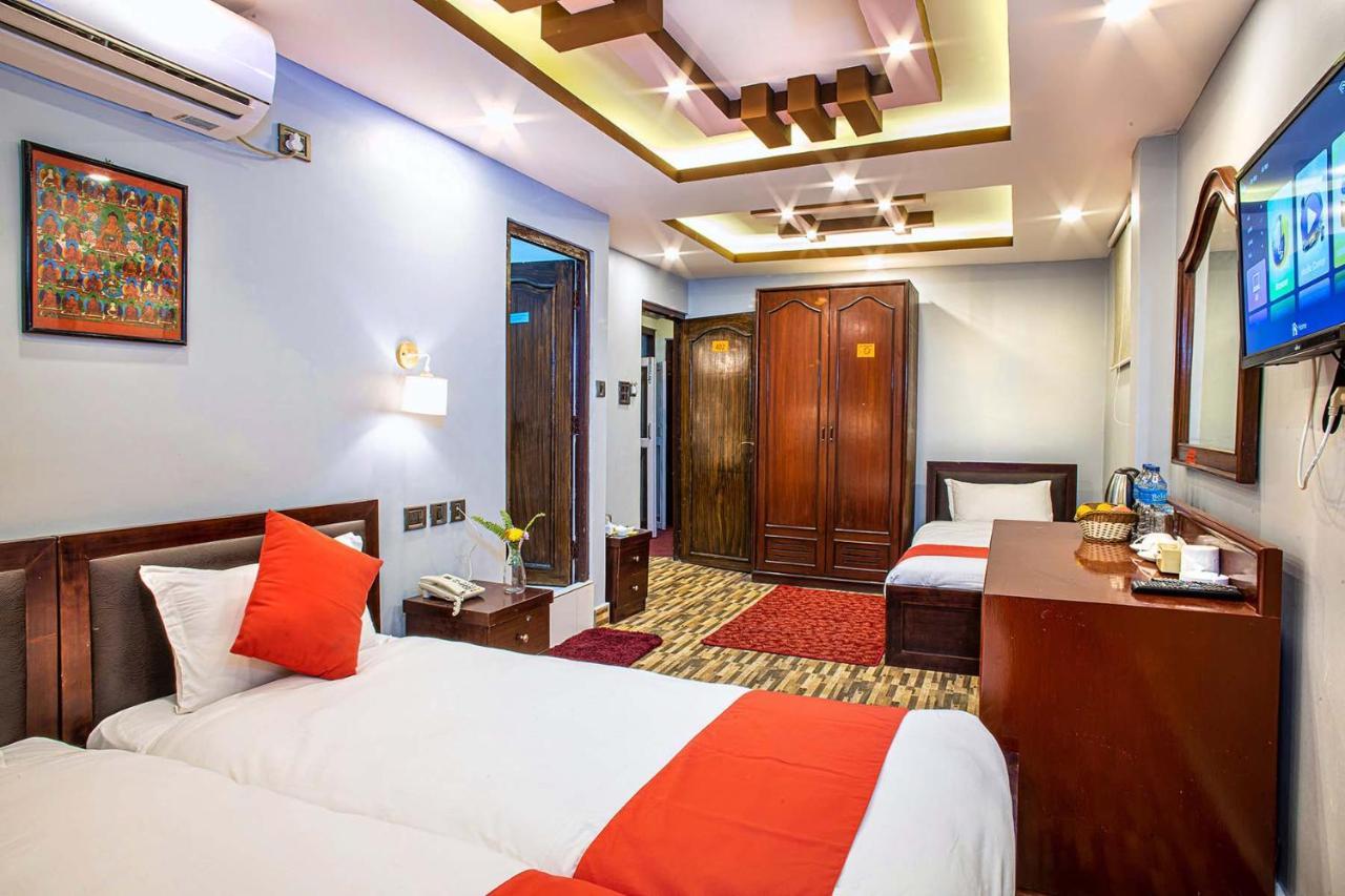 Hotel Bnb Mhepi Kathmandu Exteriör bild