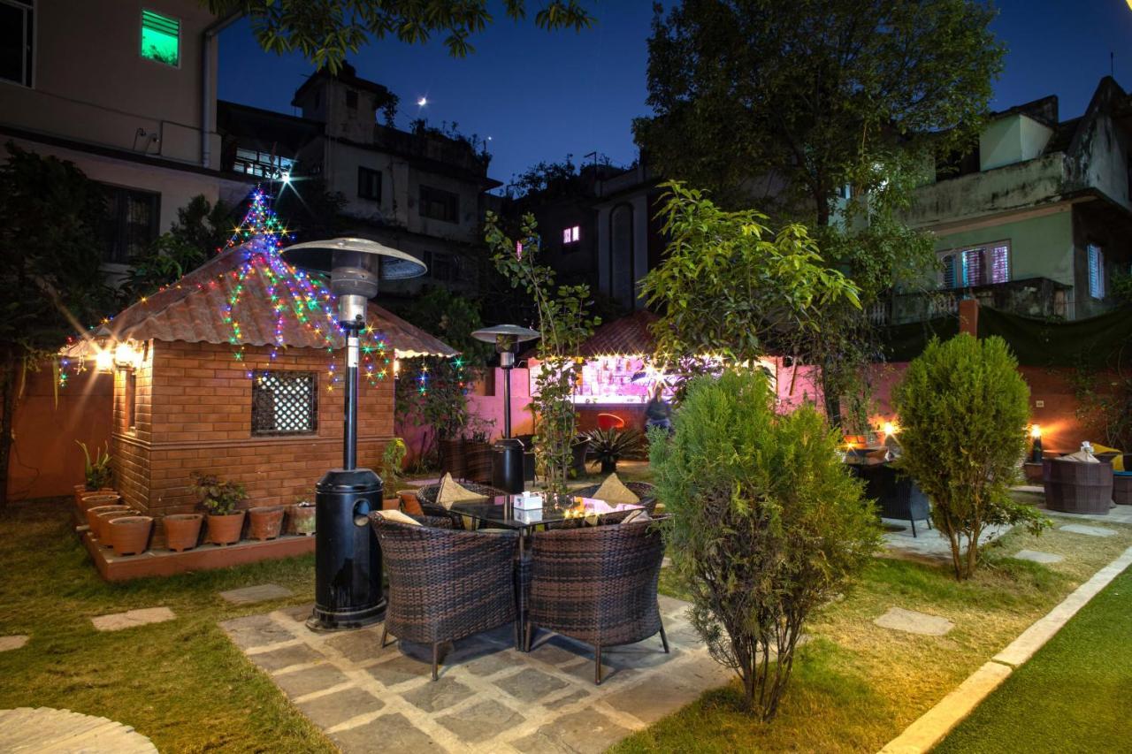 Hotel Bnb Mhepi Kathmandu Exteriör bild